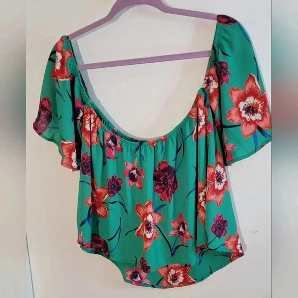 Sawyer Off the Shoulder Top - Picture 4 of 4